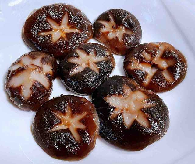 肉参牡蛎煎蛋青菜面的步骤