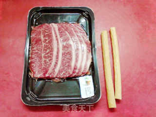 豆筋烧牛肉的做法步骤：1