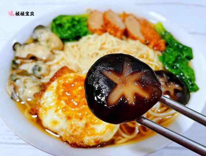 肉参牡蛎煎蛋青菜面成品图